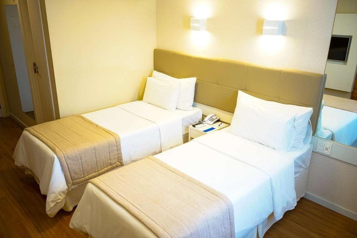 Quarto Superior com 2 Camas de Solteiro