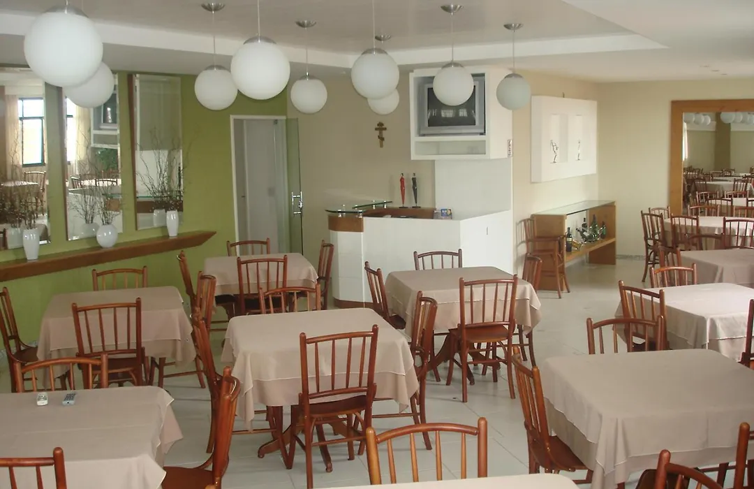 Hotel Linhatur-1